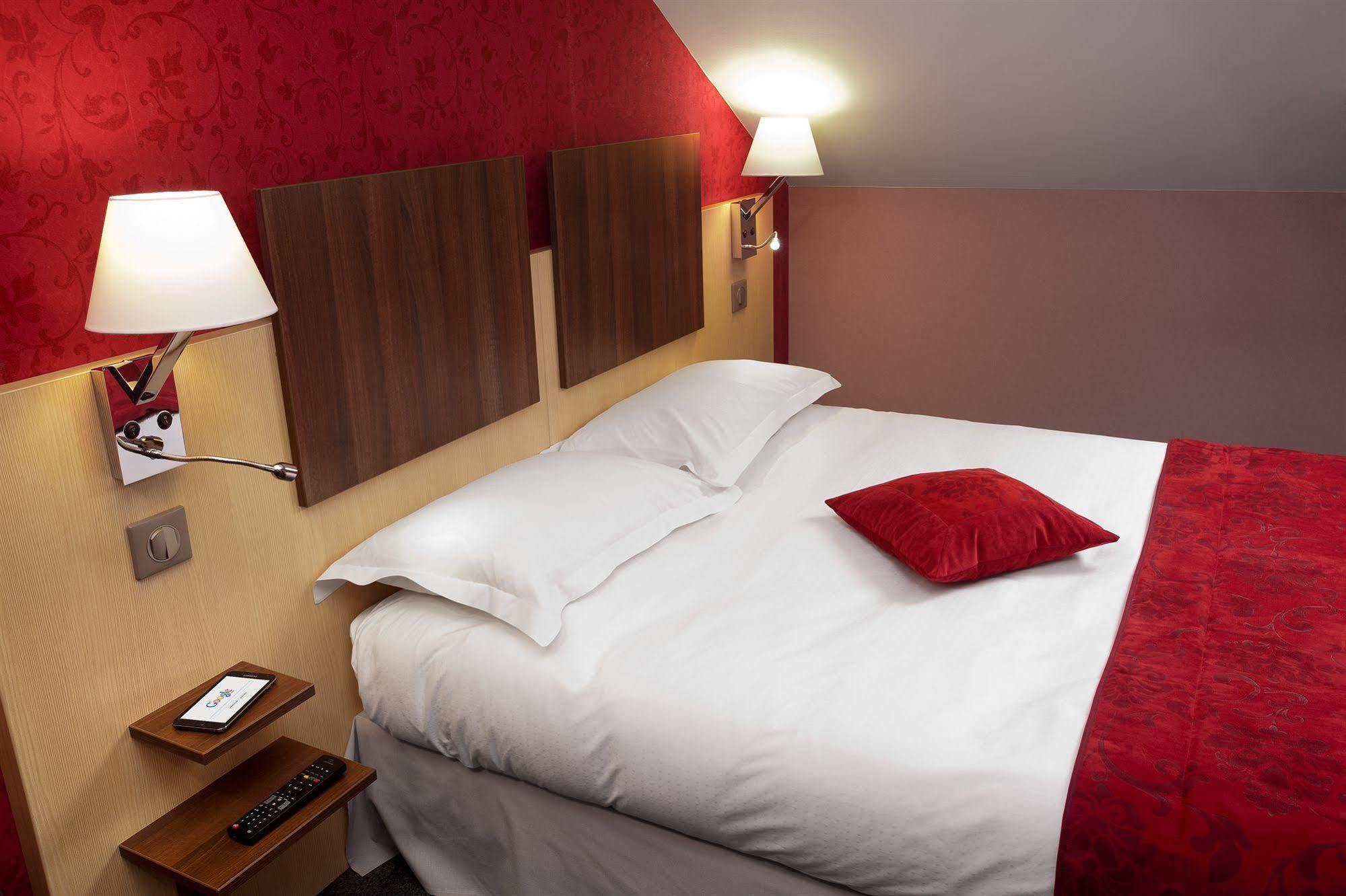 Hotel Arverna Vichy - Clt'Hotel Ngoại thất bức ảnh