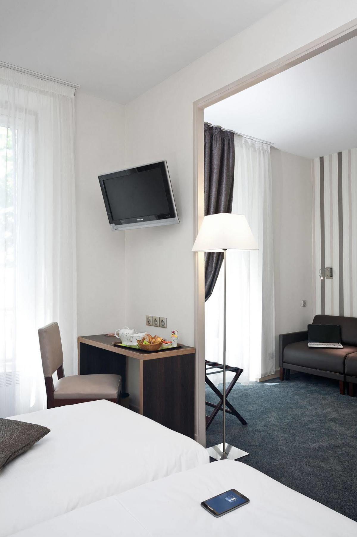 Hotel Arverna Vichy - Clt'Hotel Ngoại thất bức ảnh
