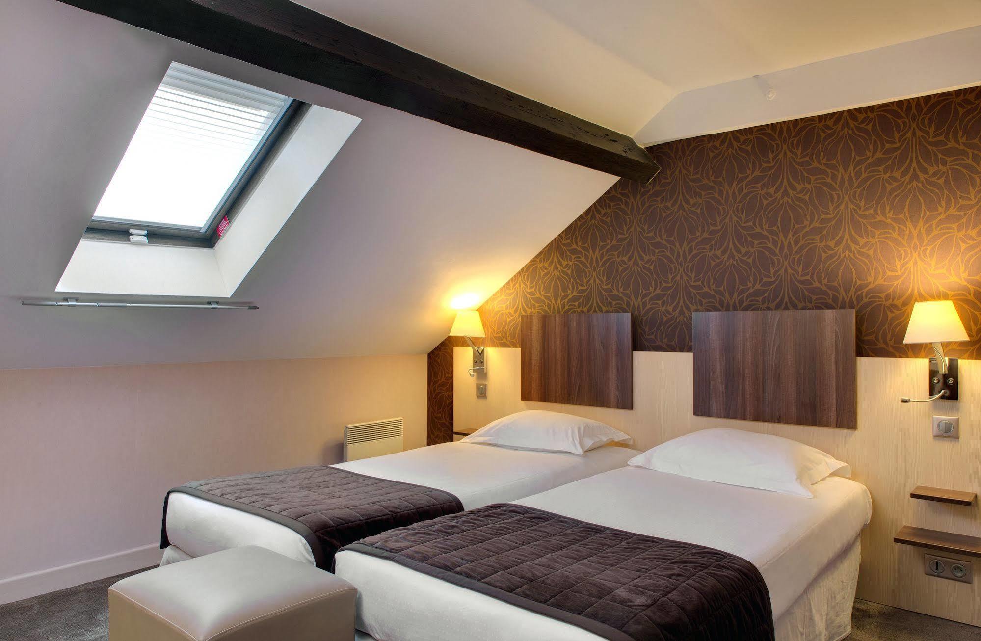 Hotel Arverna Vichy - Clt'Hotel Ngoại thất bức ảnh